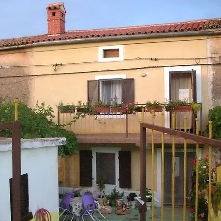 Cvjetko By Interhome Rakalj