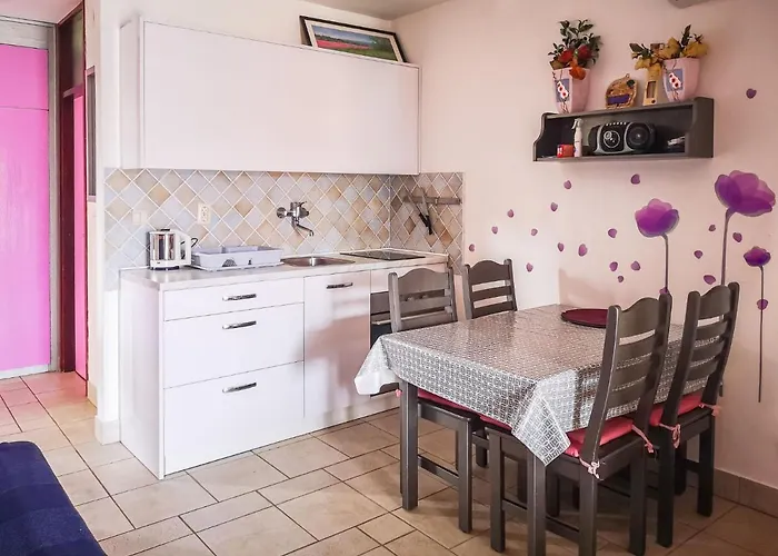 Cvjetko By Interhome * Rakalj