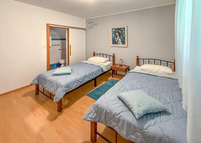 Appartement Cvjetko By Interhome Rakalj