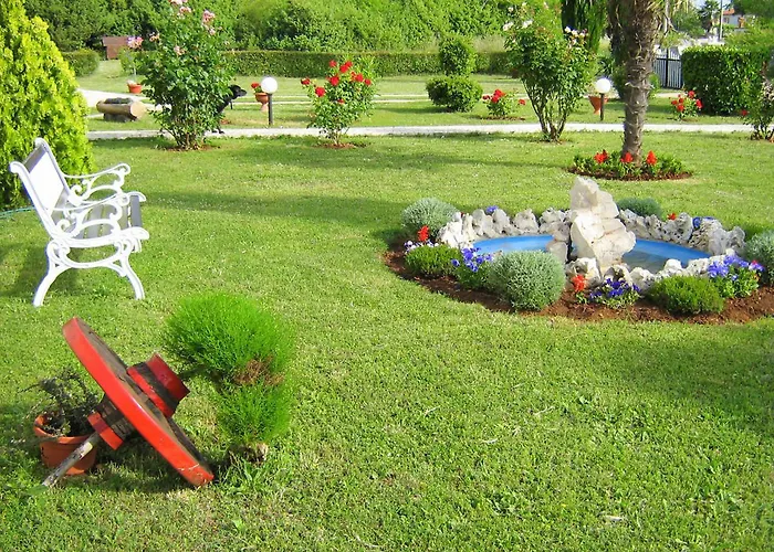 Cvjetko By Interhome Rakalj