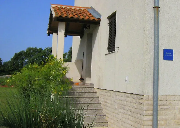 Cvjetko By Interhome *