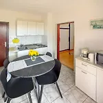 דירה Cvjetko By Interhome Rakalj