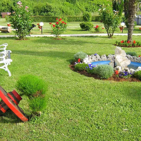 Cvjetko By Interhome Rakalj